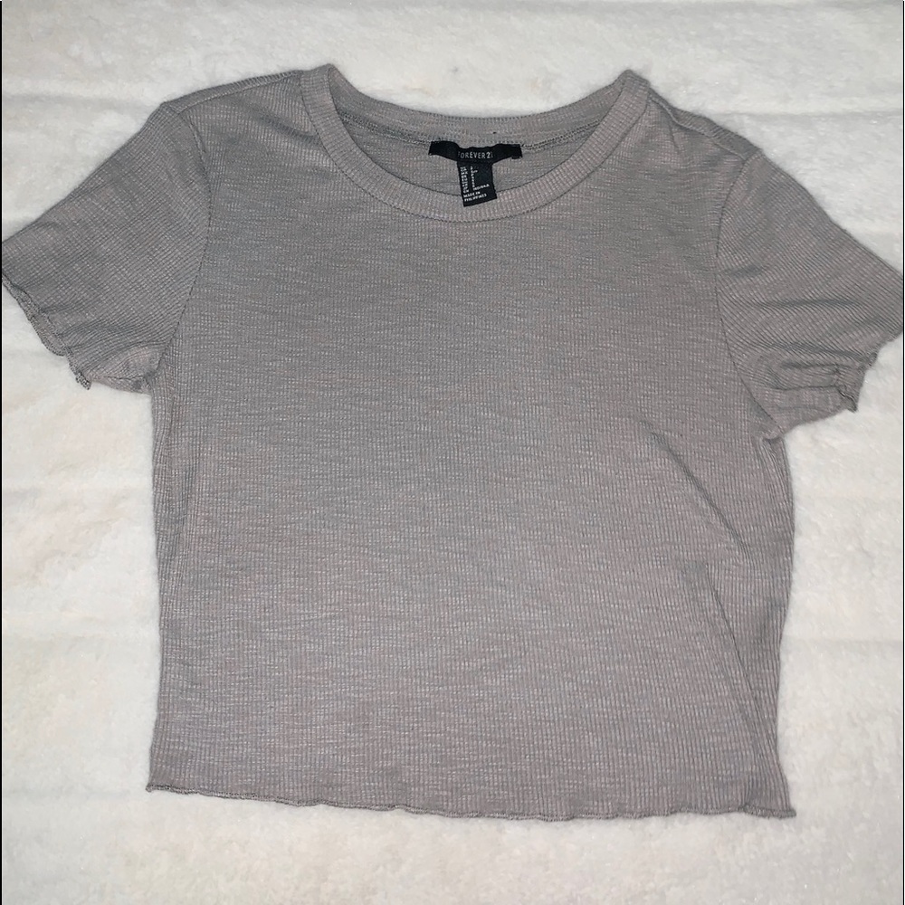 FOREVER 21 ruffled-ribbed tee !!